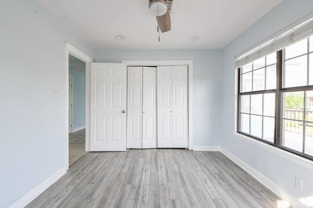 1615 Railroad Avenue, San Leon, TX 77539