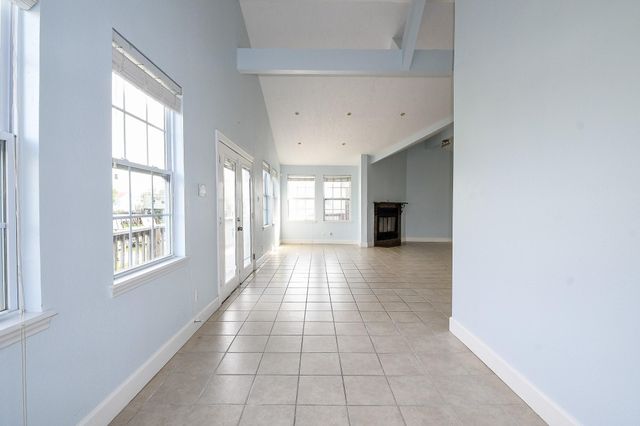 1615 Railroad Avenue, San Leon, TX 77539