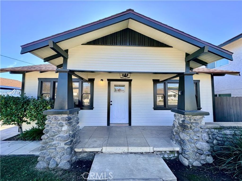 1464 3rd Street, La Verne, CA 91750