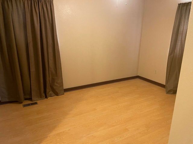 512 N Grand Street, Willow Springs, MO 65793