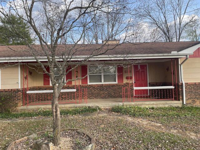 512 N Grand Street, Willow Springs, MO 65793