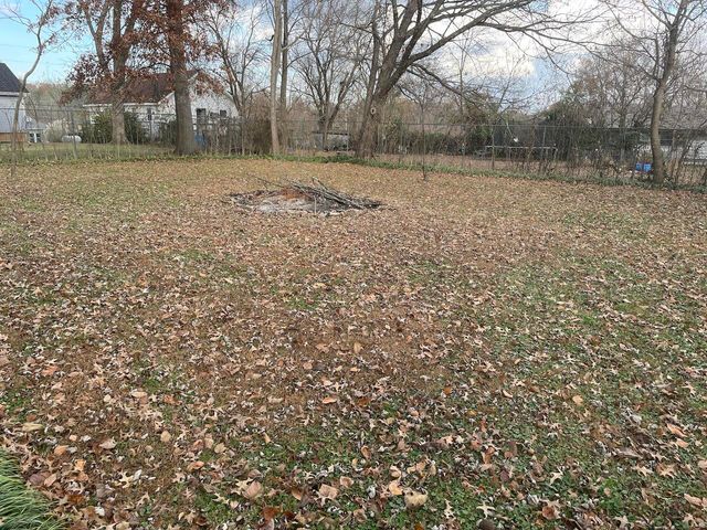 512 N Grand Street, Willow Springs, MO 65793