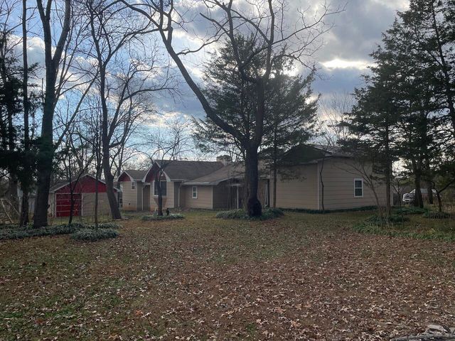 512 N Grand Street, Willow Springs, MO 65793