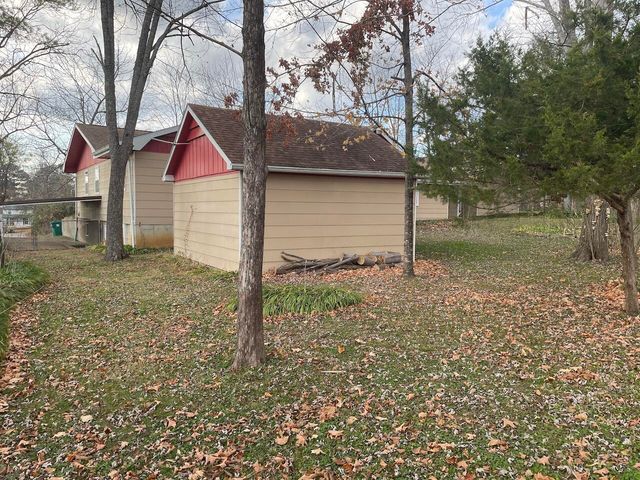 512 N Grand Street, Willow Springs, MO 65793