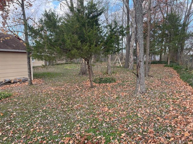 512 N Grand Street, Willow Springs, MO 65793