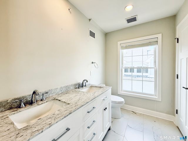 20 Third Street 4, Stamford, CT 06905