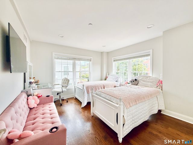 20 Third Street 4, Stamford, CT 06905
