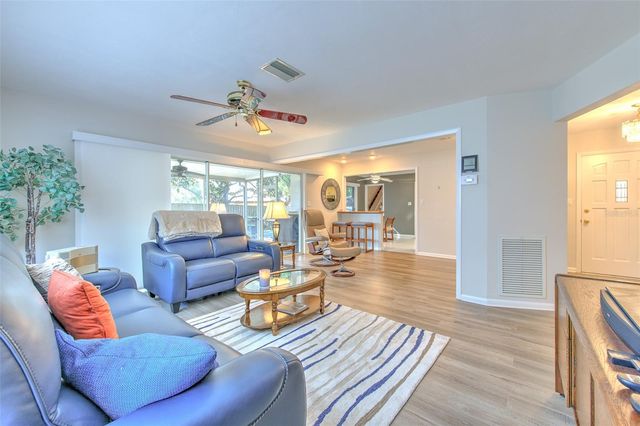 711 BANNOCKBURN AVENUE, Temple Terrace, FL 33617