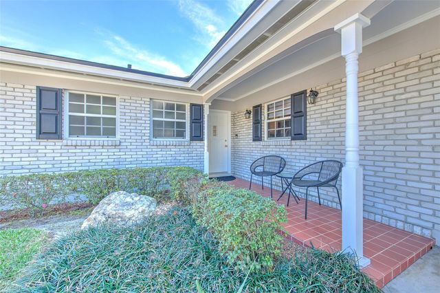 711 BANNOCKBURN AVENUE, Temple Terrace, FL 33617