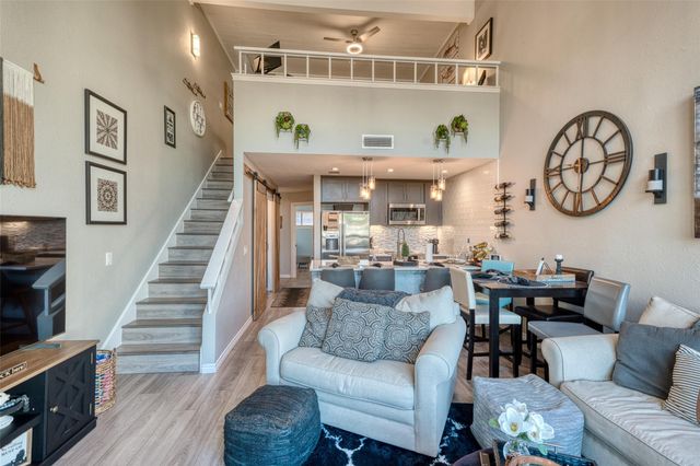 509 Short Circuit 203, Horseshoe Bay, TX 78657