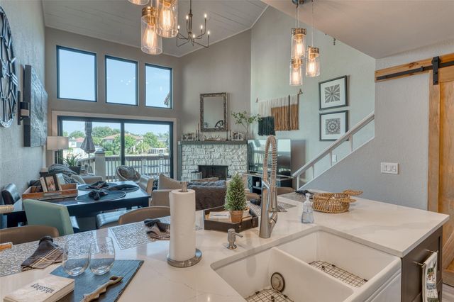 509 Short Circuit 203, Horseshoe Bay, TX 78657