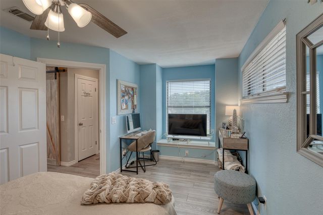 509 Short Circuit 203, Horseshoe Bay, TX 78657