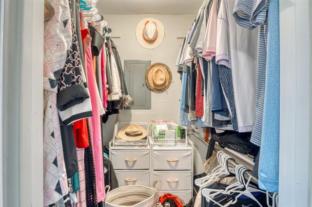 509 Short Circuit 203, Horseshoe Bay, TX 78657