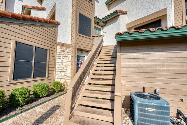 509 Short Circuit 203, Horseshoe Bay, TX 78657