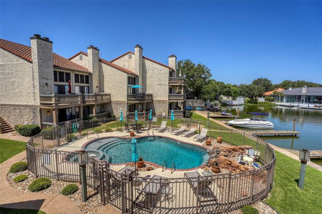 509 Short Circuit 203, Horseshoe Bay, TX 78657