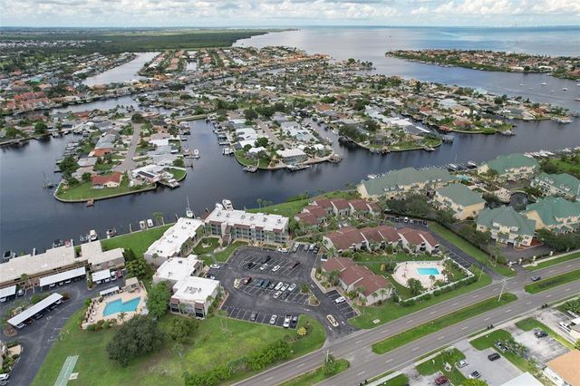 1028 APOLLO BEACH BOULEVARD 4, Apollo Beach, FL 33572