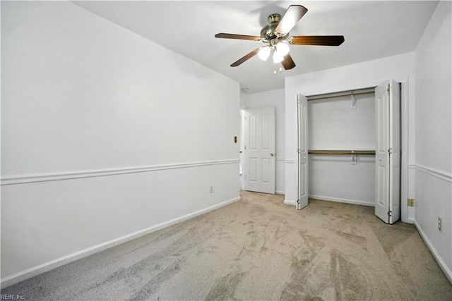 702 W Lake CIR, Chesapeake, VA 23322