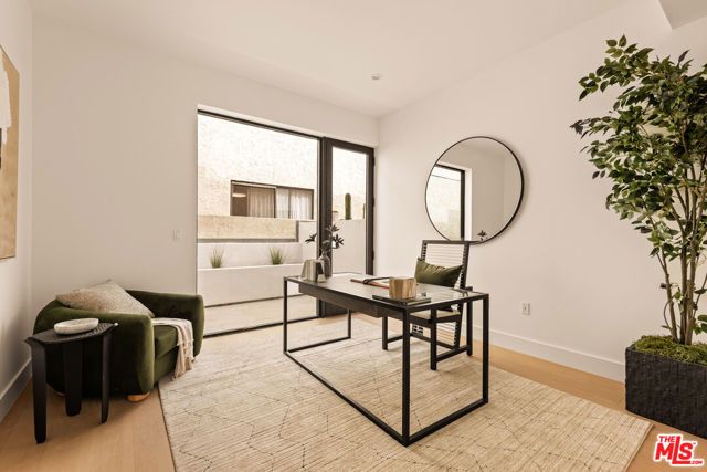 2425 20th Street B, Santa Monica, CA 90405