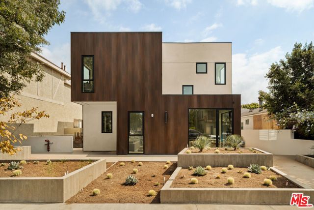 2425 20th Street B, Santa Monica, CA 90405