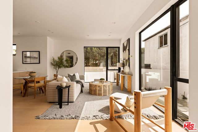 2425 20th Street B, Santa Monica, CA 90405