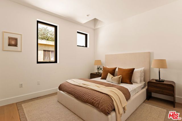 2425 20th Street B, Santa Monica, CA 90405