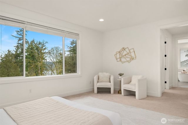 7967 112th Lane SE, Newcastle, WA 98056