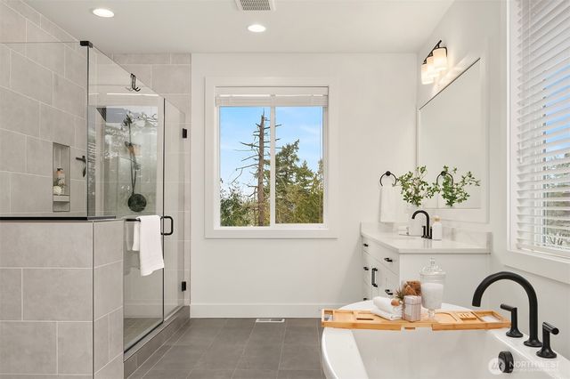 7967 112th Lane SE, Newcastle, WA 98056