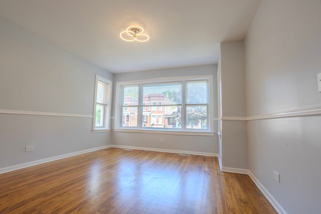 1523 E 74th Place 1, Chicago, IL 60619