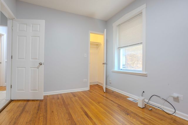 1523 E 74th Place 1, Chicago, IL 60619