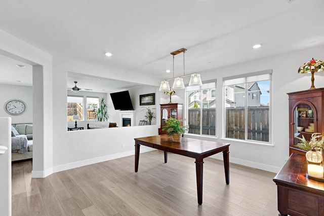 2940 Laredo Dr, Rocklin, CA 95765