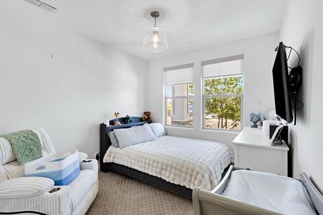 2940 Laredo Dr, Rocklin, CA 95765