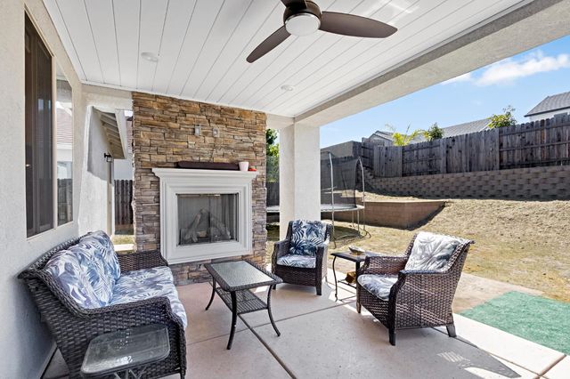 2940 Laredo Dr, Rocklin, CA 95765