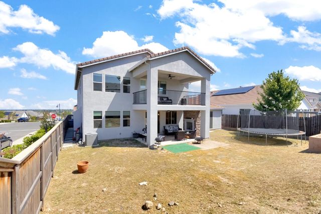 2940 Laredo Dr, Rocklin, CA 95765
