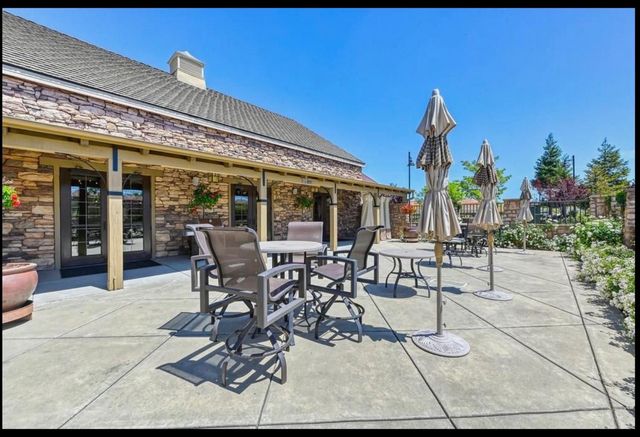 2940 Laredo Dr, Rocklin, CA 95765