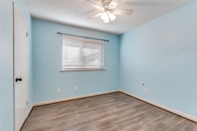 500 Lake Crest Parkway, Azle, TX 76020