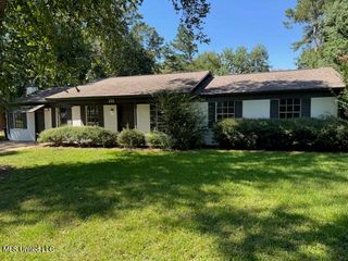 214 Saint Augustine Drive, Madison, MS 39110