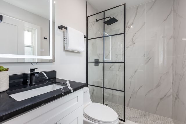 9132 Lincolnwood Drive, Evanston, IL 60203