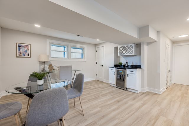 9132 Lincolnwood Drive, Evanston, IL 60203