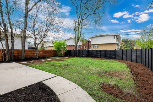 9132 Lincolnwood Drive, Evanston, IL 60203