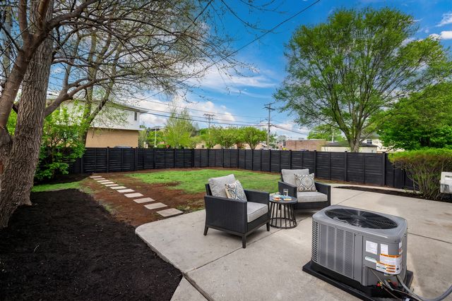 9132 Lincolnwood Drive, Evanston, IL 60203