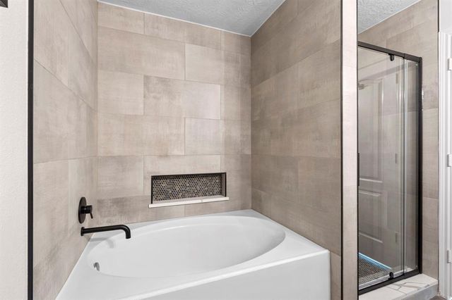 1204 Gerona Boulevard, Rosenberg, TX 77471