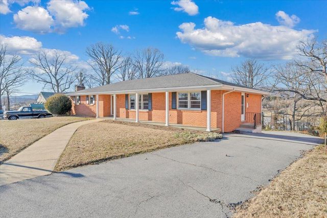 830 Dexter RD, Roanoke, VA 24019