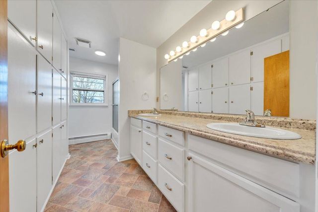 830 Dexter RD, Roanoke, VA 24019