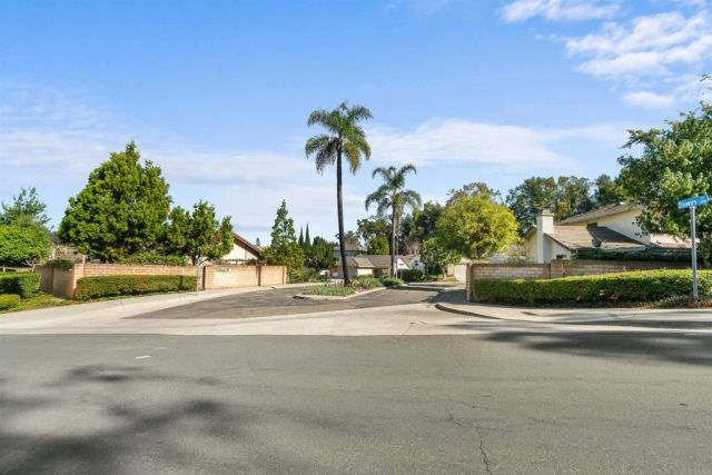 1387 Longfellow Road, Vista, CA 92083