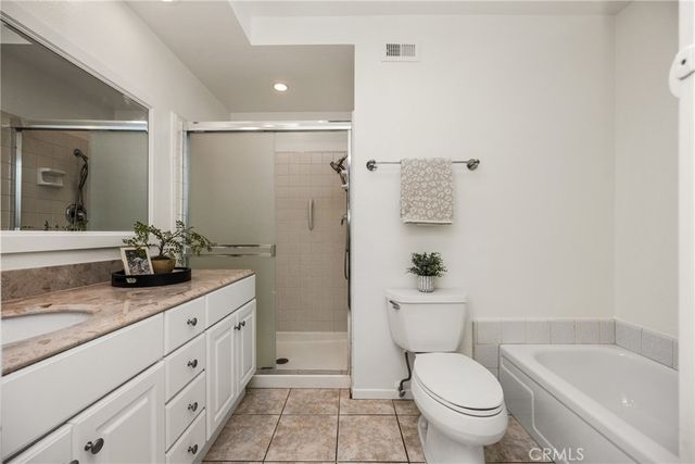 9 Driftwood 22, Irvine, CA 92604