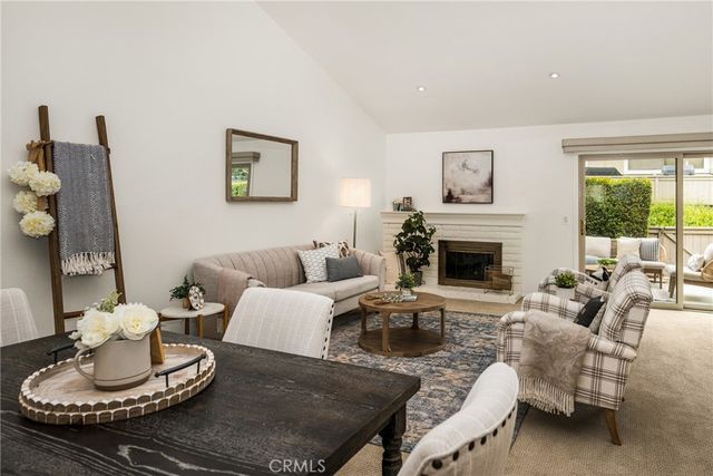 9 Driftwood 22, Irvine, CA 92604