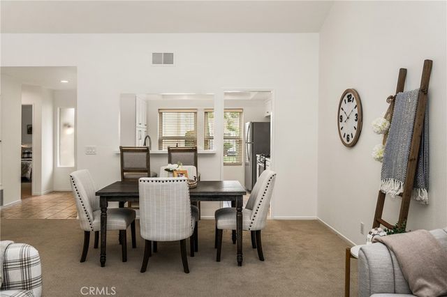 9 Driftwood 22, Irvine, CA 92604