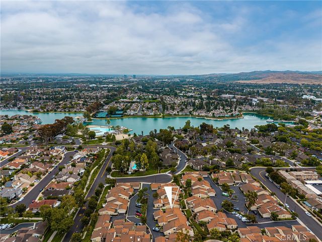 9 Driftwood 22, Irvine, CA 92604