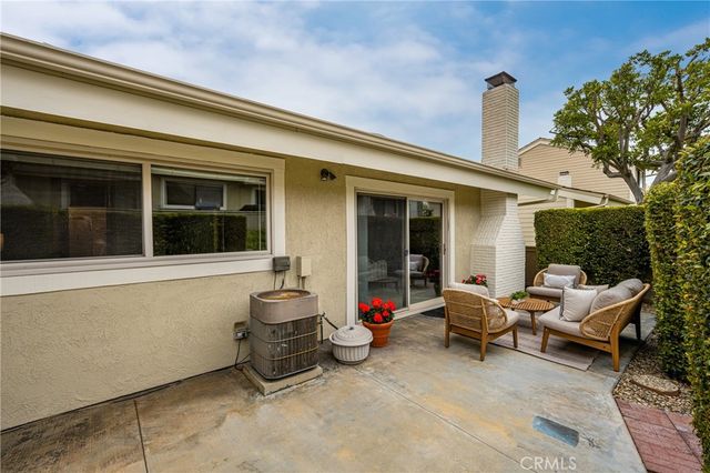 9 Driftwood 22, Irvine, CA 92604