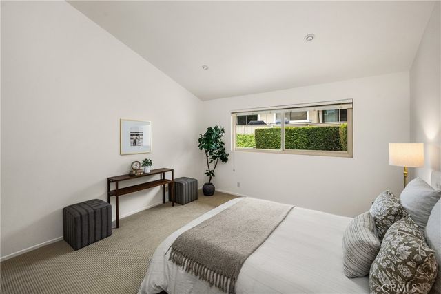 9 Driftwood 22, Irvine, CA 92604